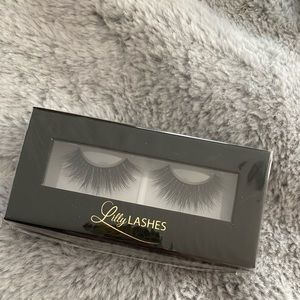 Lilly lashes